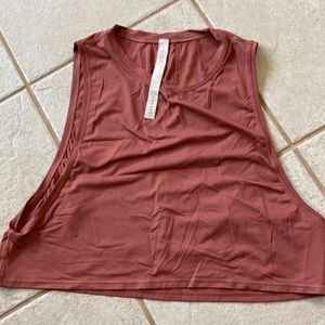 Muscle Love Crop Tank *Tough
Color: Brier Rose